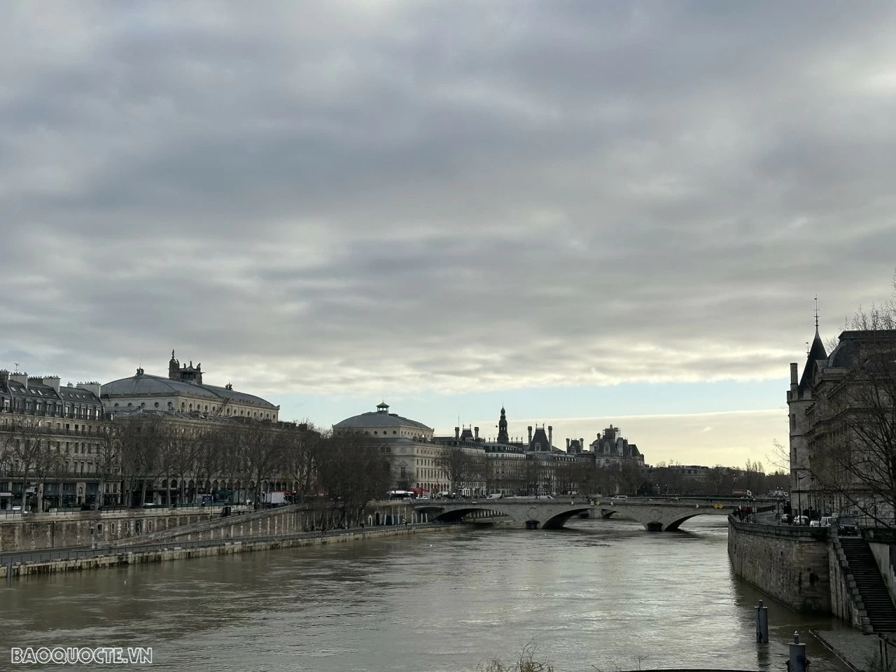 Du lịch châu Âu: Ghé thăm Saint Chapelle, một trong những nhà thờ đẹp bậc nhất nước Pháp Du lịch châu Âu: Ghé thăm Saint Chapelle, một trong những nhà thờ đẹp bậc nhất nước Pháp