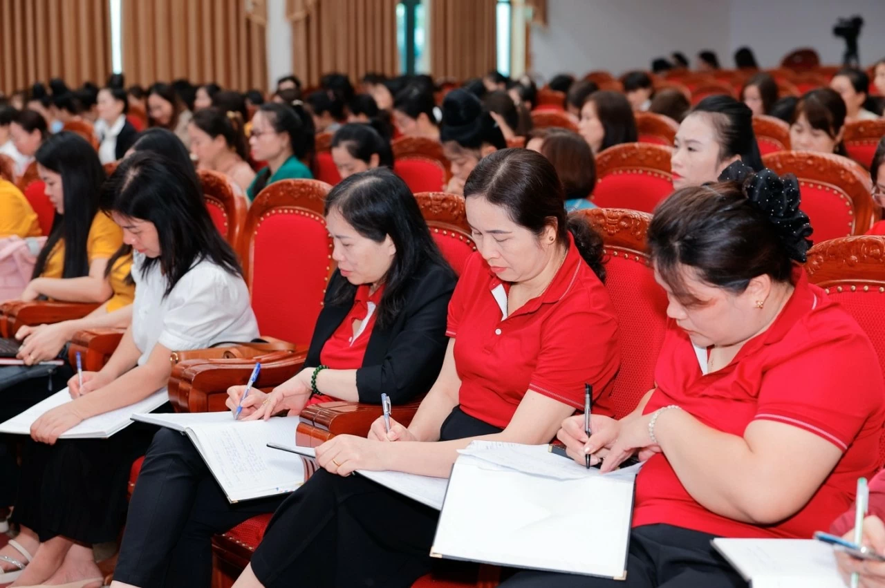 Thành phố Sơn La đẩy mạnh vai trò của giáo dục mầm non trong lĩnh vực học tập suốt đời Thành phố Sơn La đẩy mạnh vai trò của giáo dục mầm non trong lĩnh vực học tập suốt đời