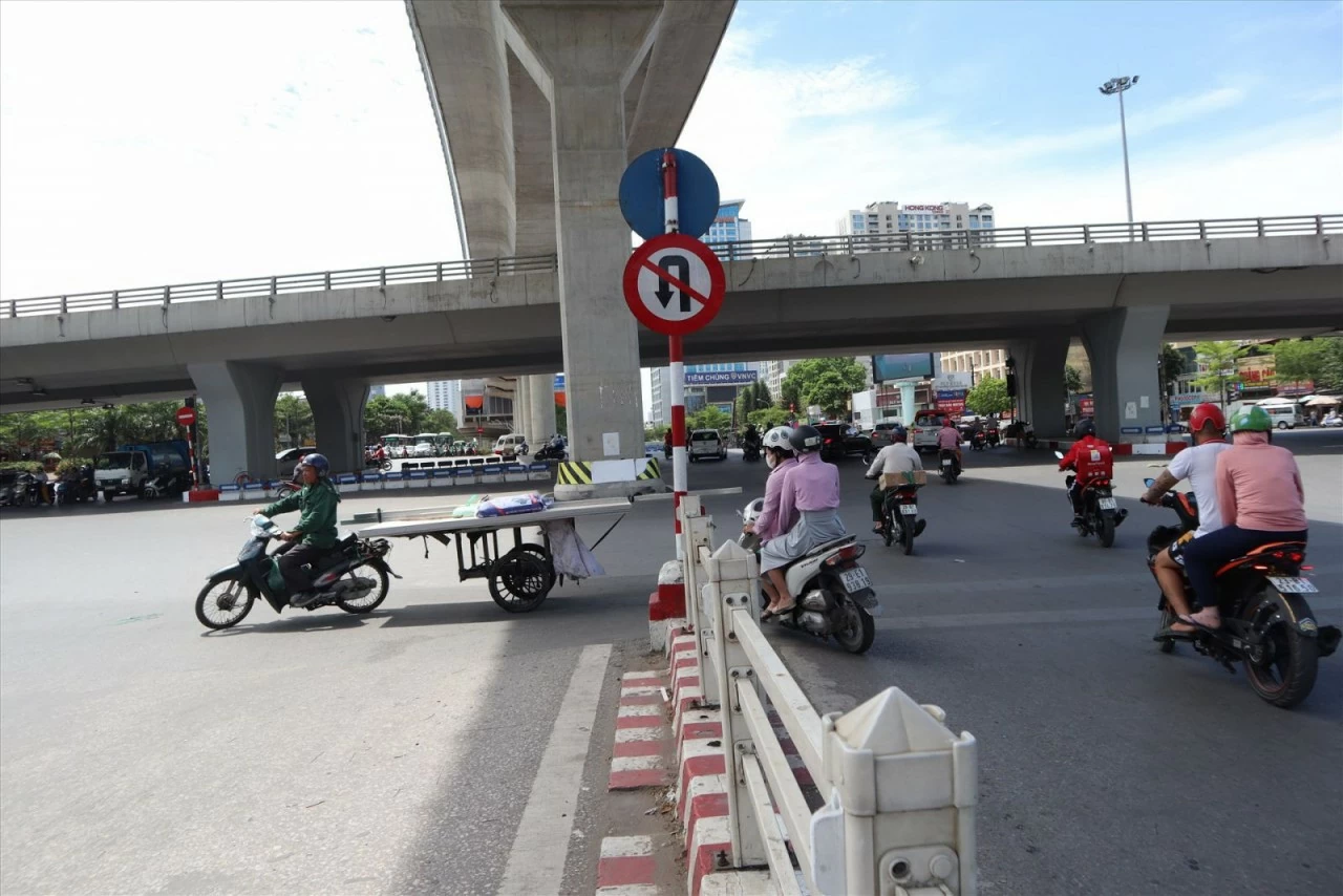 Người lái xe không được quay đầu xe trong các trường hợp nào? Người lái xe không được quay đầu xe trong các trường hợp nào?