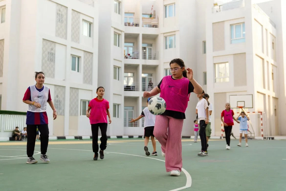 Bóng đá mang lại niềm vui và hy vọng cho trẻ em người Palestine ở Qatar Bóng đá mang lại niềm vui và động lực cho trẻ em Palestine tị nạn ở Qatar