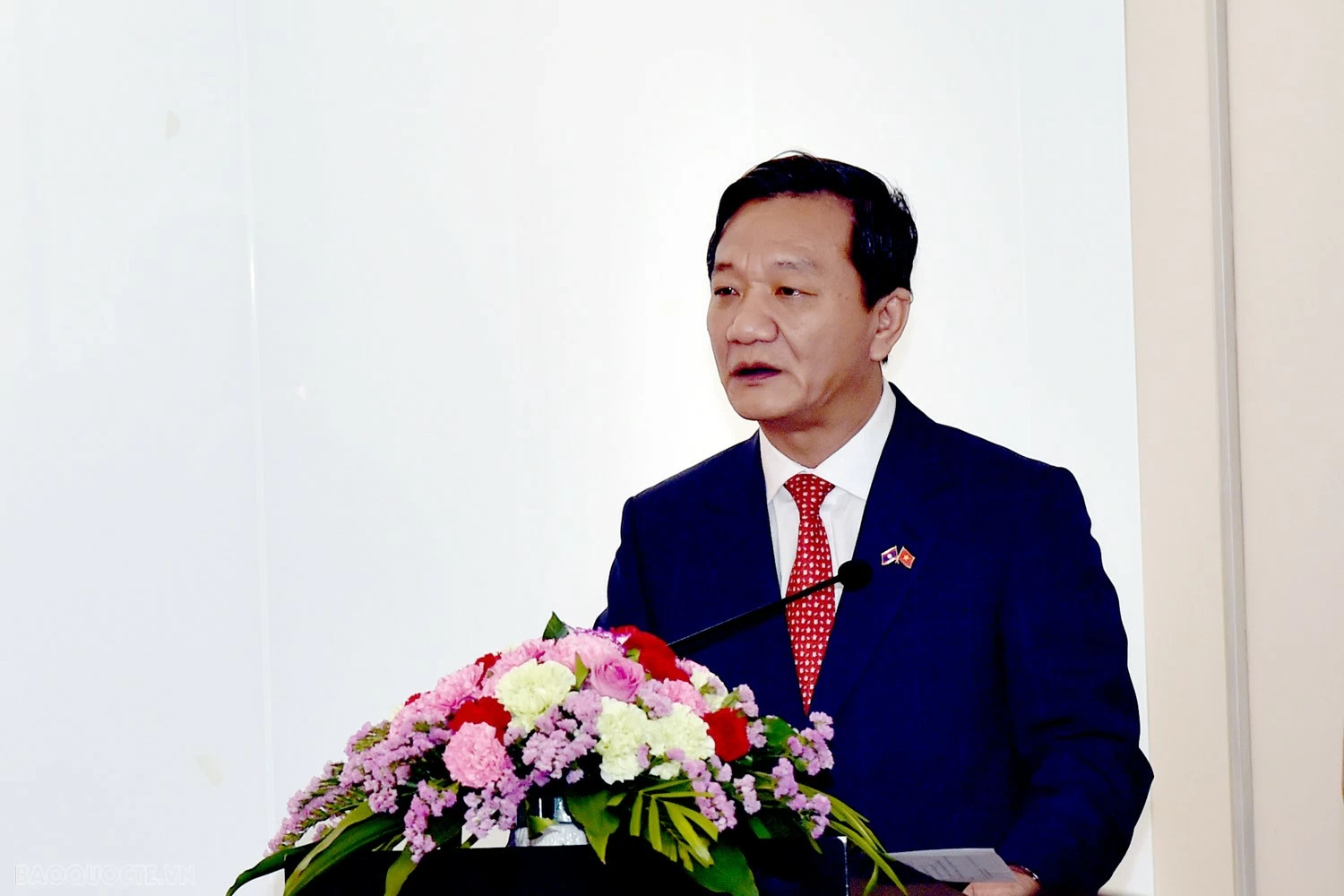 Thủ tướng Phạm Minh Chính gặp mặt các cơ quan đại diện Việt Nam tại Lào Thủ tướng Phạm Minh Chính gặp mặt các cơ quan đại diện Việt Nam tại Lào