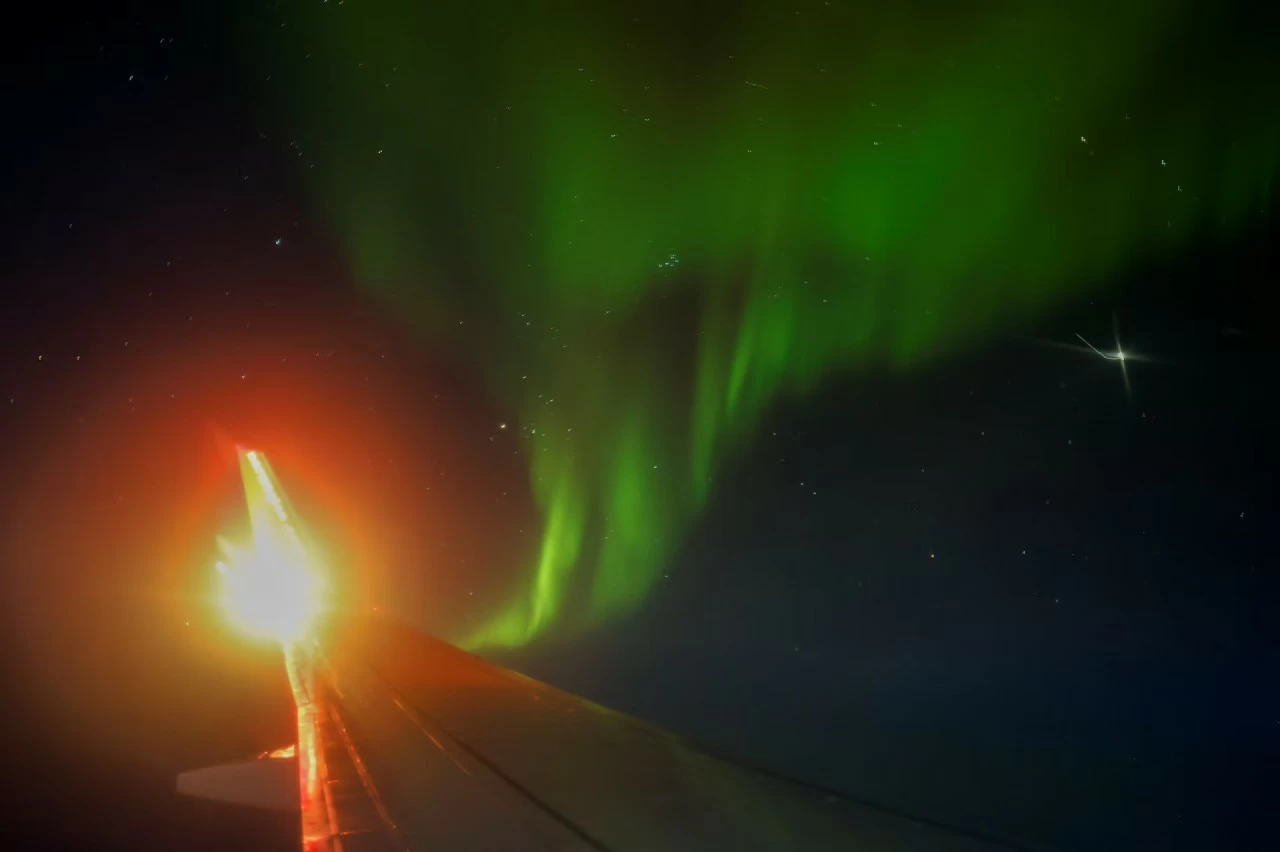 Vẻ đẹp ma mị trên bầu trời đêm của Bắc cực quang Hình ảnh ma mị trên bầu trời đêm của Bắc cực quang