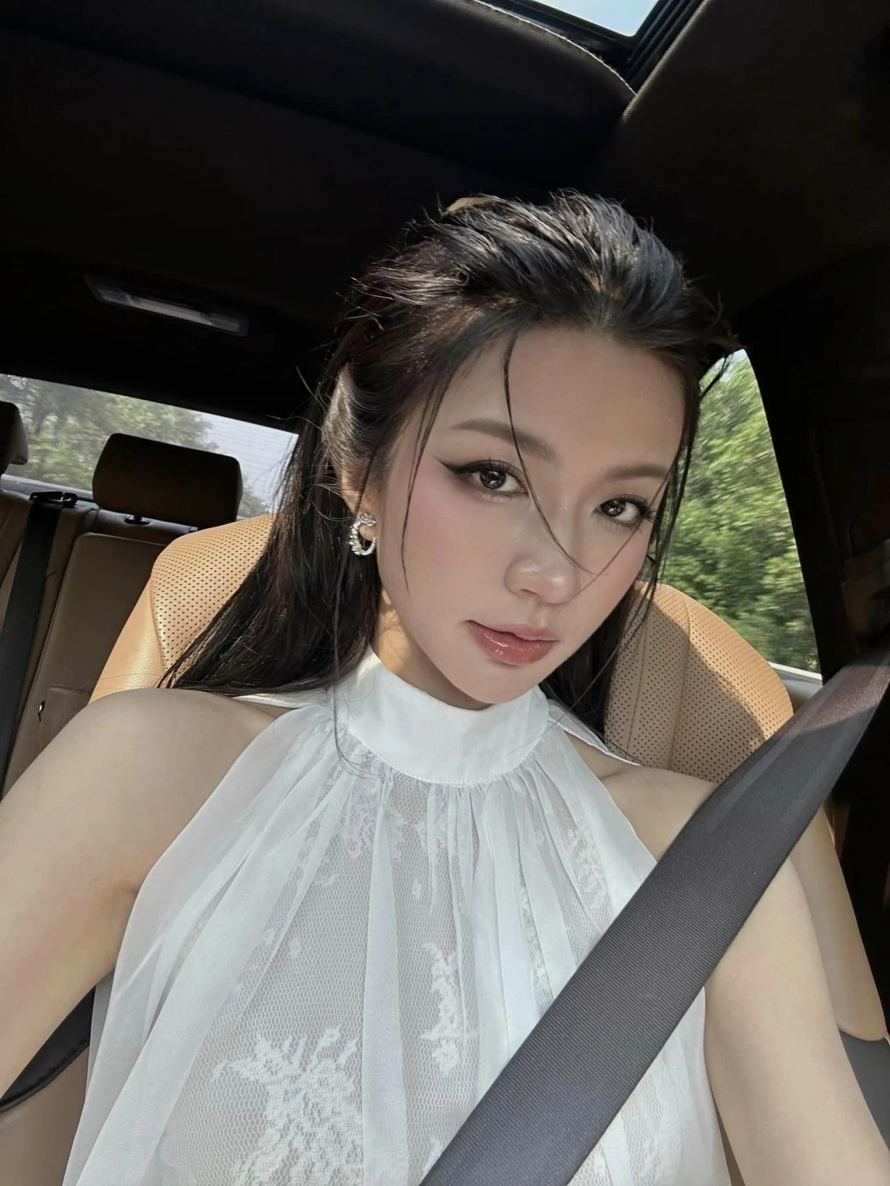 Diễn viên Ngọc Huyền Diễn viên Ngọc Huyền hút hồn người đối diện bởi nhan sắc ngọt ngào