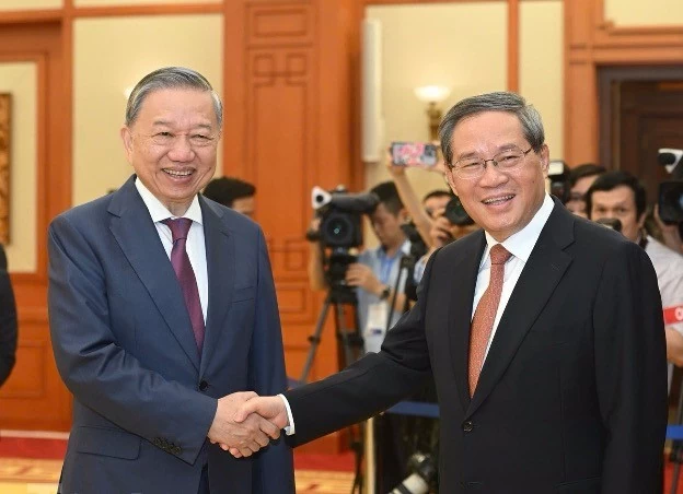 Tổng Bí thư, Chủ tịch nước Tô Lâm và Thủ tướng Quốc vụ viện Trung Quốc Lý Cường. (Nguồn: Báo điện tử Đảng Cộng sản) Tổng Bí thư, Chủ tịch nước Tô Lâm và Thủ tướng Quốc vụ viện Trung Quốc Lý Cường. (Nguồn: Báo điện tử Đảng Cộng sản)