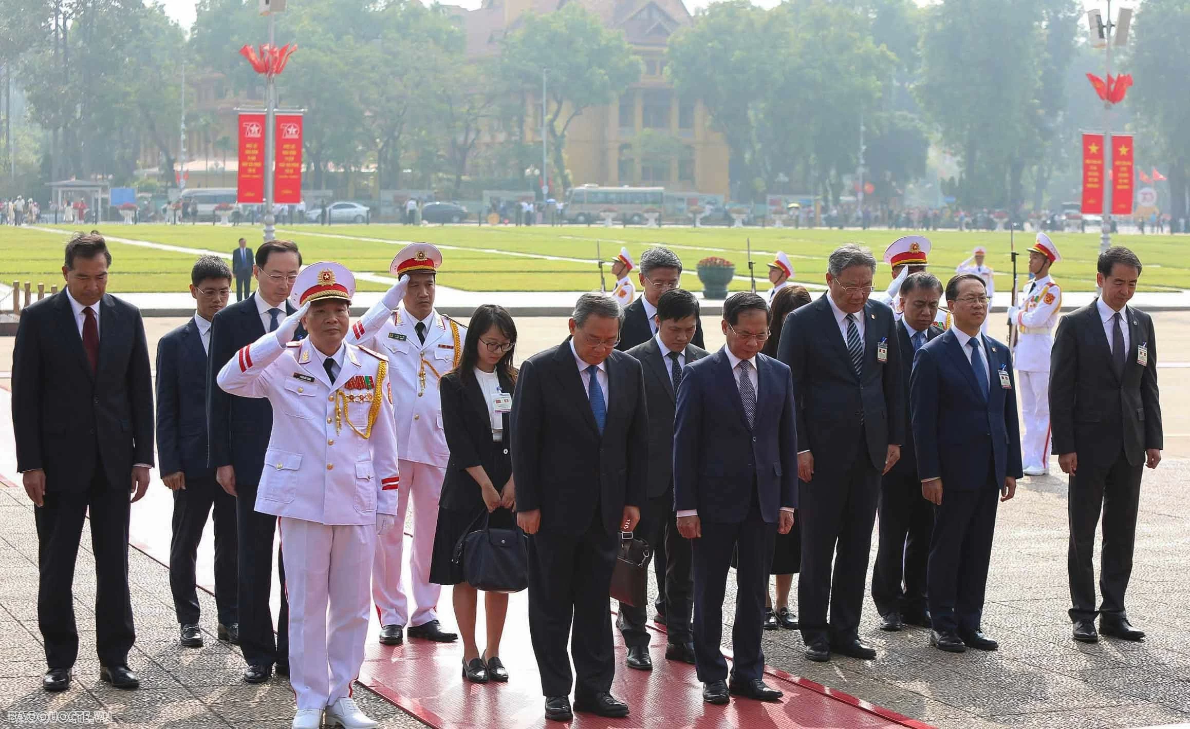 Thủ tướng Trung Quốc vào Lăng viếng Chủ tịch Hồ Chí Minh Thủ tướng Trung Quốc Lý Cường vào Lăng viếng Chủ tịch Hồ Chí Minh