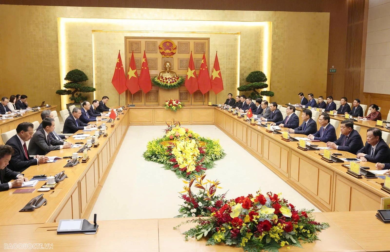 Sáng ngày 13/10, tại Phủ Chủ tịch, Thủ tướng Chính phủ Phạm Minh Chính đã chủ trì lễ đón chính thức Thủ tướng Trung Quốc Lý Cường. (Ảnh: Anh Sơn) Sáng ngày 13/10, tại Phủ Chủ tịch, Thủ tướng Chính phủ Phạm Minh Chính đã chủ trì lễ đón chính thức Thủ tướng Trung Quốc Lý Cường. (Ảnh: Anh Sơn)