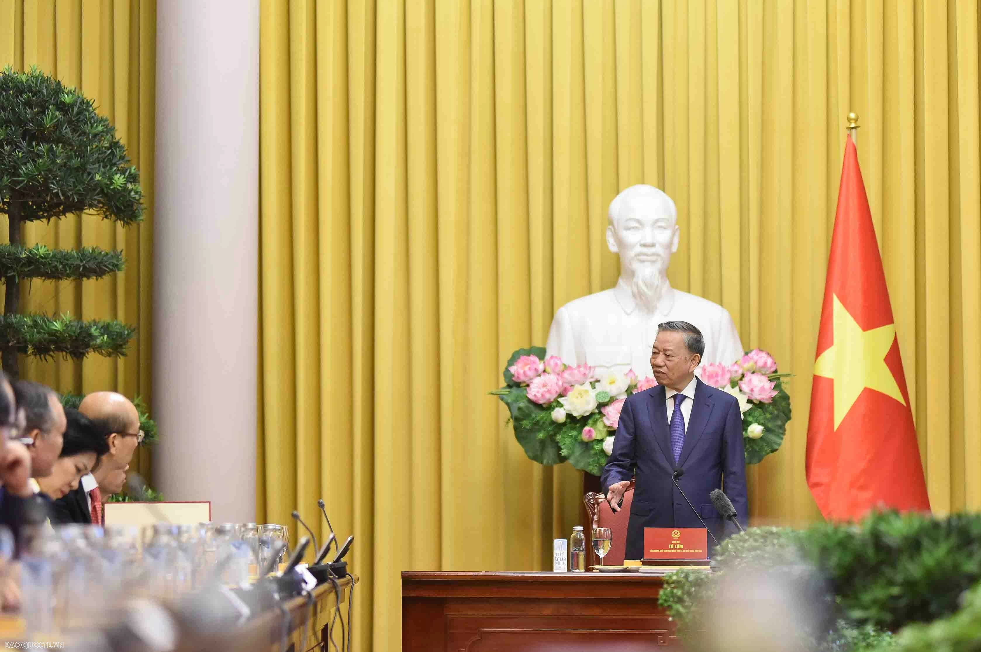 Phát huy tinh thần ngoại giao thời đại mới, đưa đất nước tiến vào kỷ nguyên mới Tổng Bí thư, Chủ tịch nước Tô Lâm: Phát huy tinh thần ngoại giao thời đại mới, đưa đất nước tiến vào kỷ nguyên mới