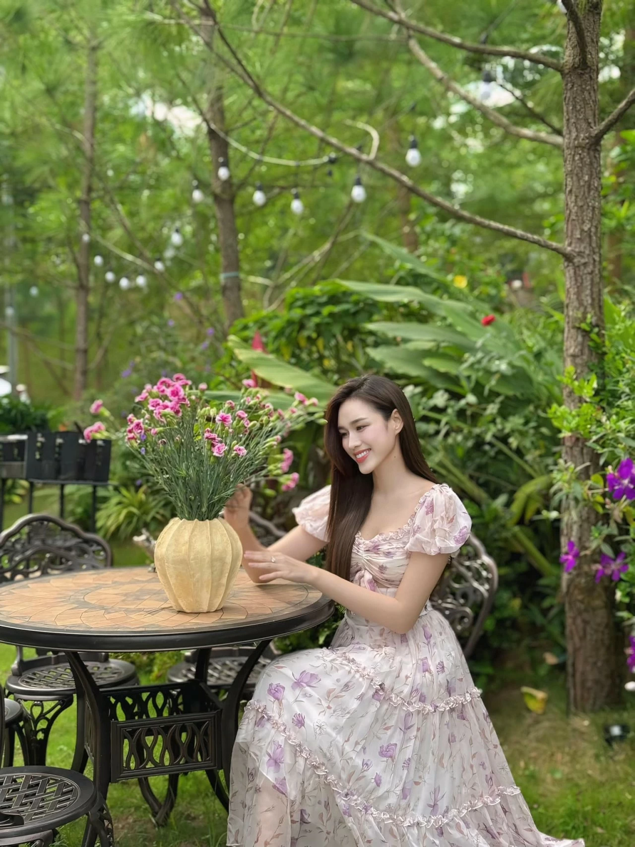 Hoa hậu Đỗ Thị Hà Không thể rời mắt trước gu thời trang đời thường của Hoa hậu Đỗ Thị Hà