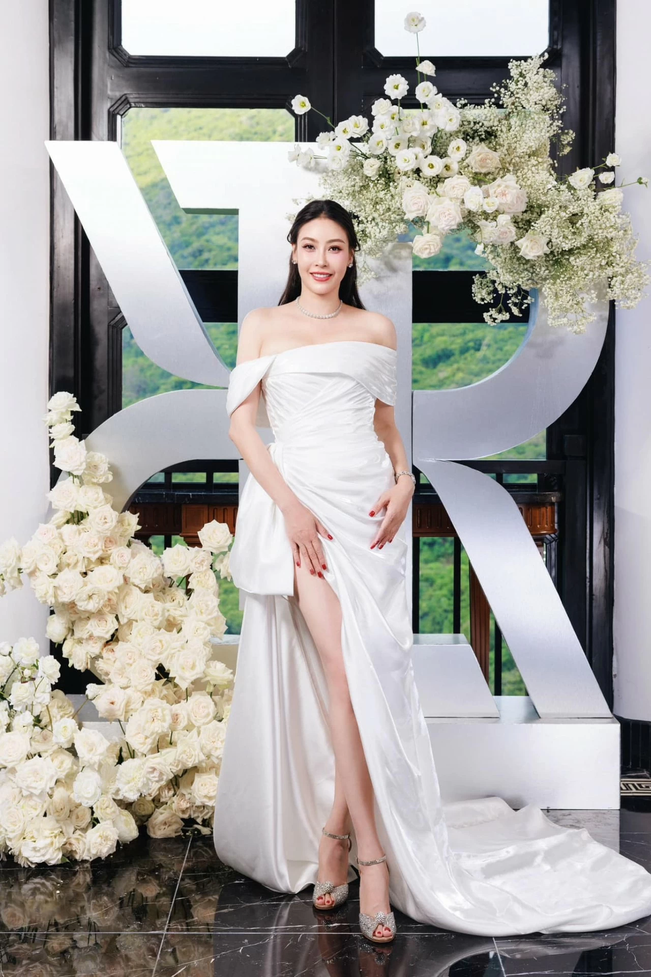 Hoa hậu Hà Kiều Anh Hoa hậu Hà Kiều Anh