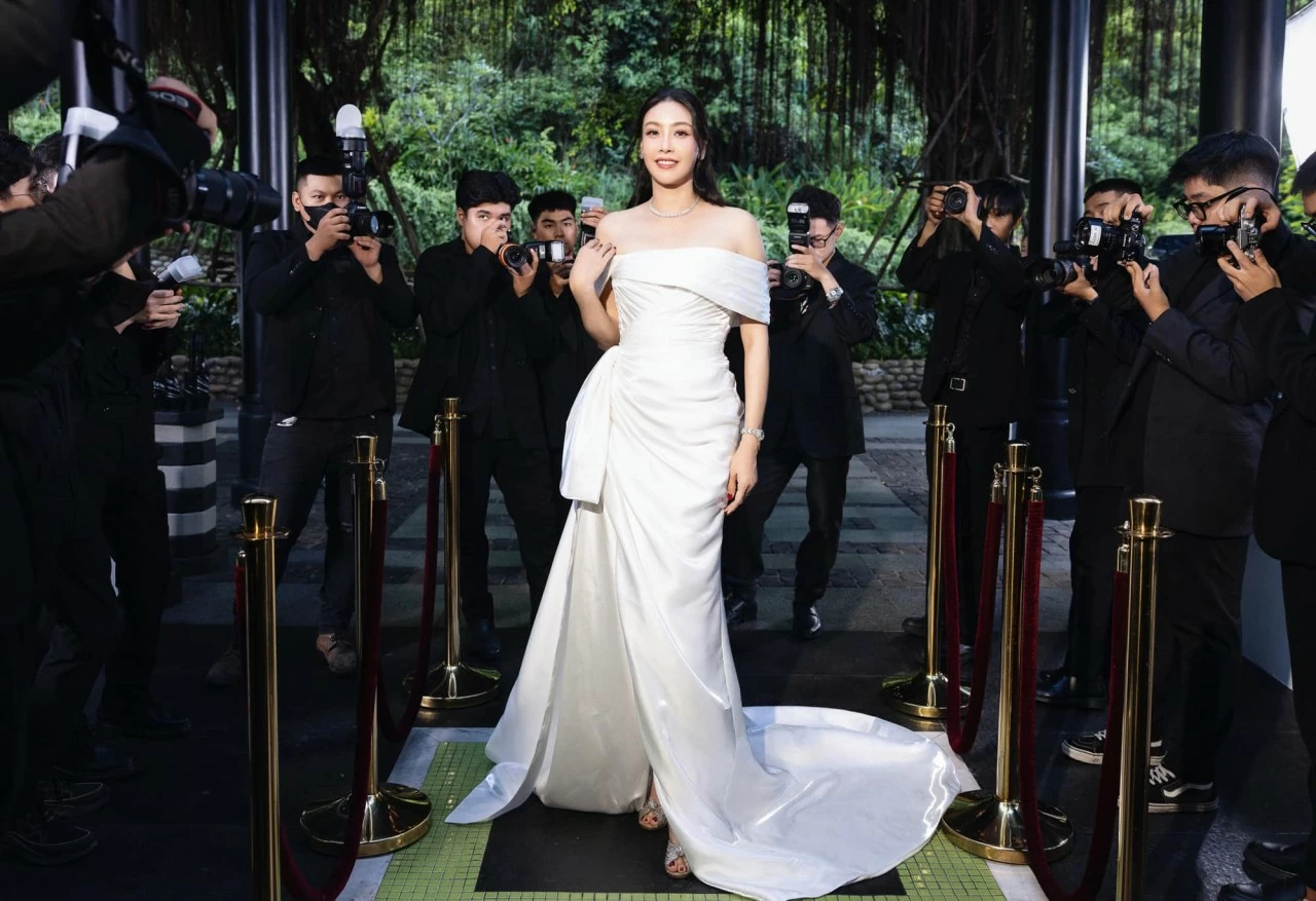 Hoa hậu Hà Kiều Anh Hoa hậu Hà Kiều Anh