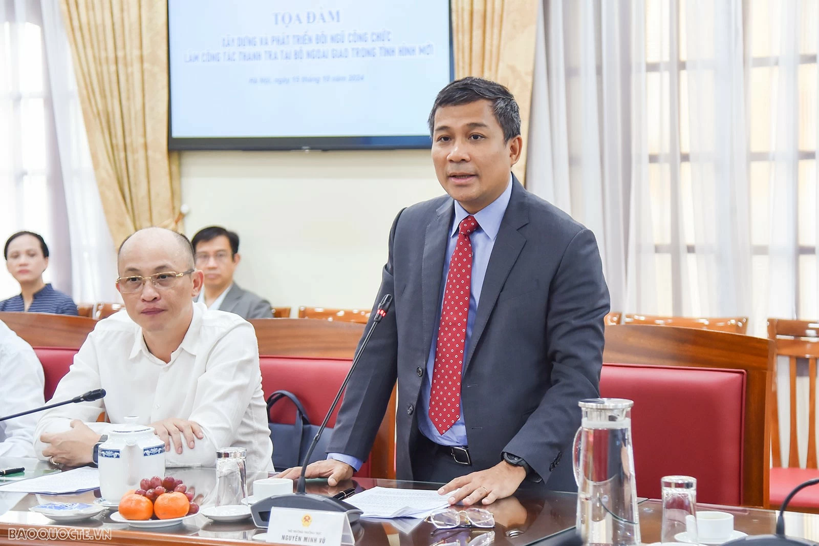 'Xây dựng và phát triển đội ngũ công chức làm công tác thanh tra tại Bộ Ngoại giao trong tình hình mới’ 'Xây dựng và phát triển đội ngũ công chức làm công tác thanh tra tại Bộ Ngoại giao trong tình hình mới’