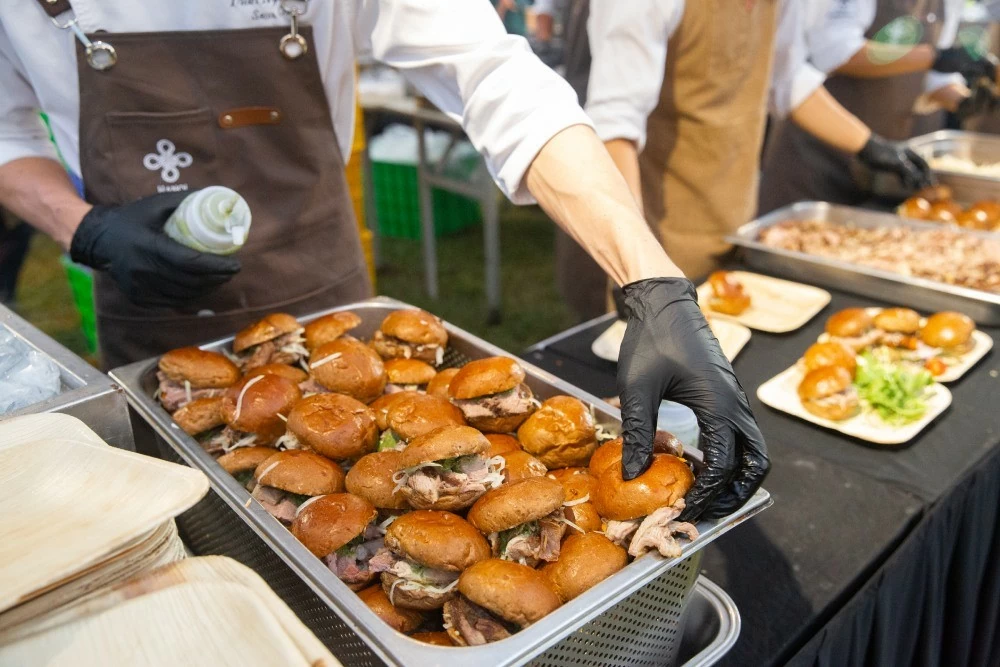 Đại tiệc BBQ 'Taste of Australia' 2024: Lan toả nét đẹp văn hoá ẩm thực xứ sở chuột túi Đại tiệc BBQ 'Taste of Australia' 2024: Lan toả nét đẹp văn hoá ẩm thực xứ sở chuột túi