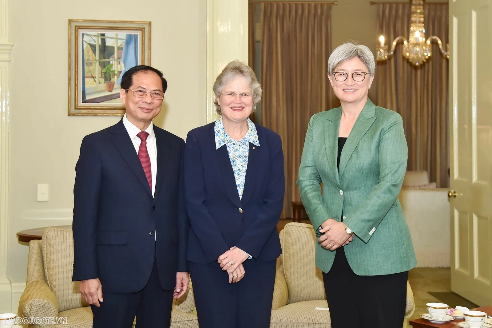 Phó Thủ tướng Chính phủ, Bộ trưởng Ngoại giao Bùi Thanh Sơn gặp Thống đốc bang Nam Australia Frances Adamson Phó Thủ tướng Chính phủ, Bộ trưởng Ngoại giao Bùi Thanh Sơn gặp Thống đốc bang Nam Australia Frances Adamson