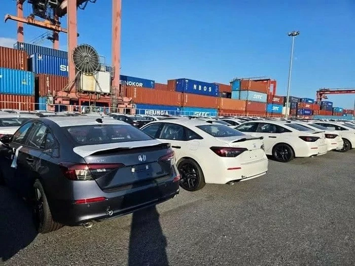 Civic 2025 sẽ bao gồm ba bản RS, G và e:HEV (hybrid) Civic 2025 sẽ bao gồm ba bản RS, G và e:HEV (hybrid)