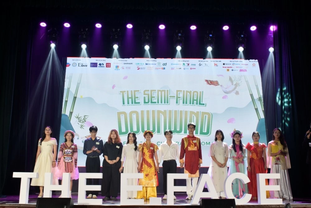 Bán kết THE E-FACE 2024: Lộ diện 6 gương mặt sinh viên ngoại giao tài năng và bản lĩnh Bán kết THE E-FACE 2024: Lộ diện 6 gương mặt sinh viên ngoại giao tài năng và bản lĩnh