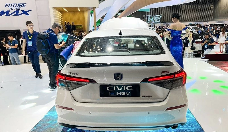 Honda Civic 2025 ra mắt tại Việt Nam, giá từ 789 triệu đồng Honda Civic 2025 ra mắt tại Việt Nam, giá từ 789 triệu đồng