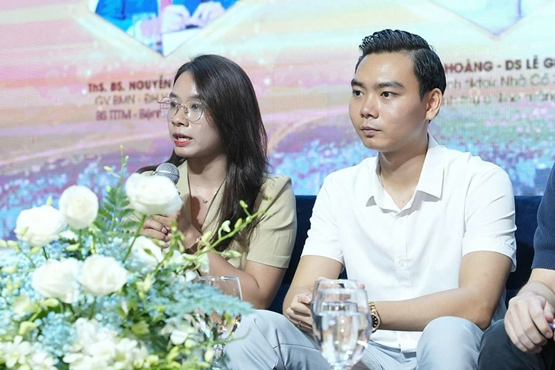 Biến mạng xã hội thành nền tảng chăm sóc sức khỏe thời 4.0 - Chia sẻ từ Dược sĩ Lê Giang Biến mạng xã hội thành nền tảng chăm sóc sức khỏe thời 4.0 - Chia sẻ từ Dược sĩ Lê Giang