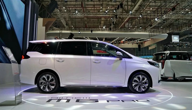 Cận cảnh xe MPV 7 chỗ GAC M6 Pro vừa ra mắt tại Việt Nam, giá từ 699 triệu đồng Cận cảnh xe MPV 7 chỗ GAC M6 Pro vừa ra mắt tại Việt Nam, giá từ 699 triệu đồng