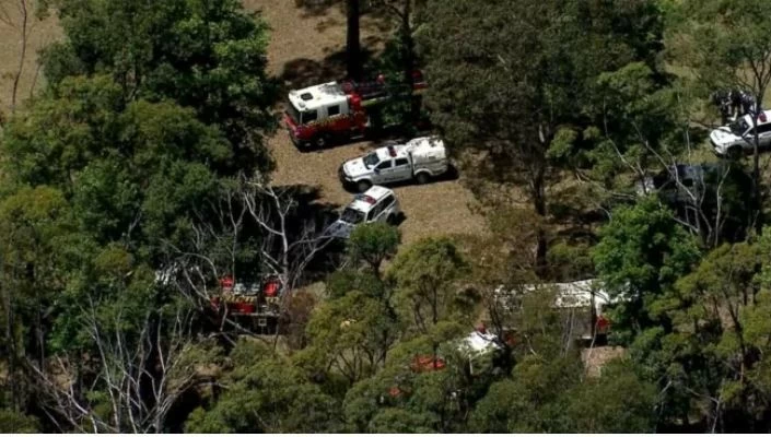 Hai máy bay va chạm, rơi ở Australia Hai máy bay va chạm, rơi ở Australia