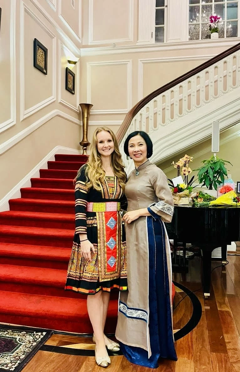 Sự kiện quảng bá tổng hợp kinh tế, văn hoá, ẩm thực: 'Mở cửa' Nhà Việt Nam đón bạn bè Mỹ Sự kiện quảng bá tổng hợp kinh tế, văn hoá, ẩm thực: 'Mở cửa' Nhà Việt Nam đón bạn bè Mỹ