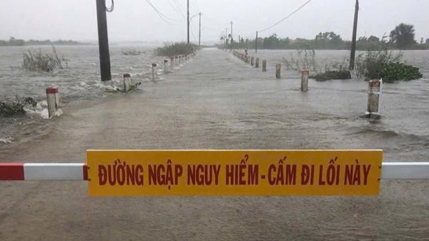Mưa lũ miền Trung: Hàng loạt địa phương bị ngập lụt sau bão Trami
