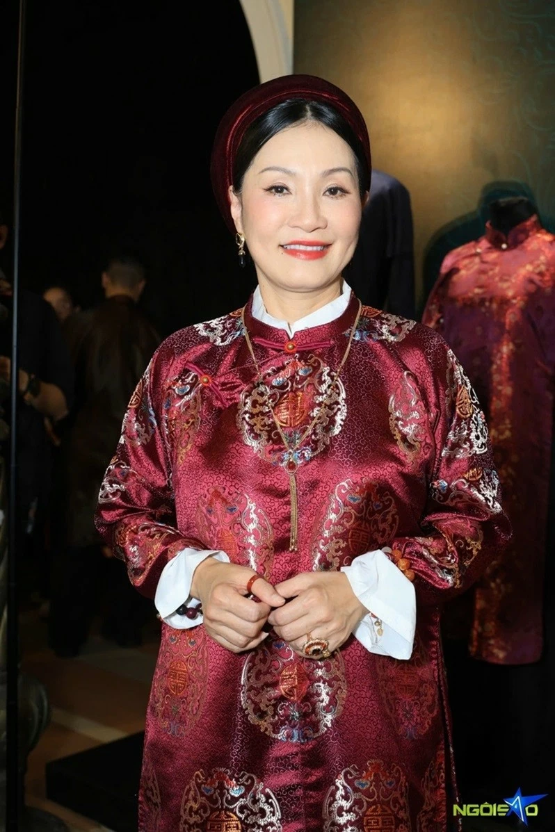 Hoa hậu Thùy Tiên họp ra mắt phim điện ảnh Hoa hậu Thùy Tiên họp ra mắt phim điện ảnh