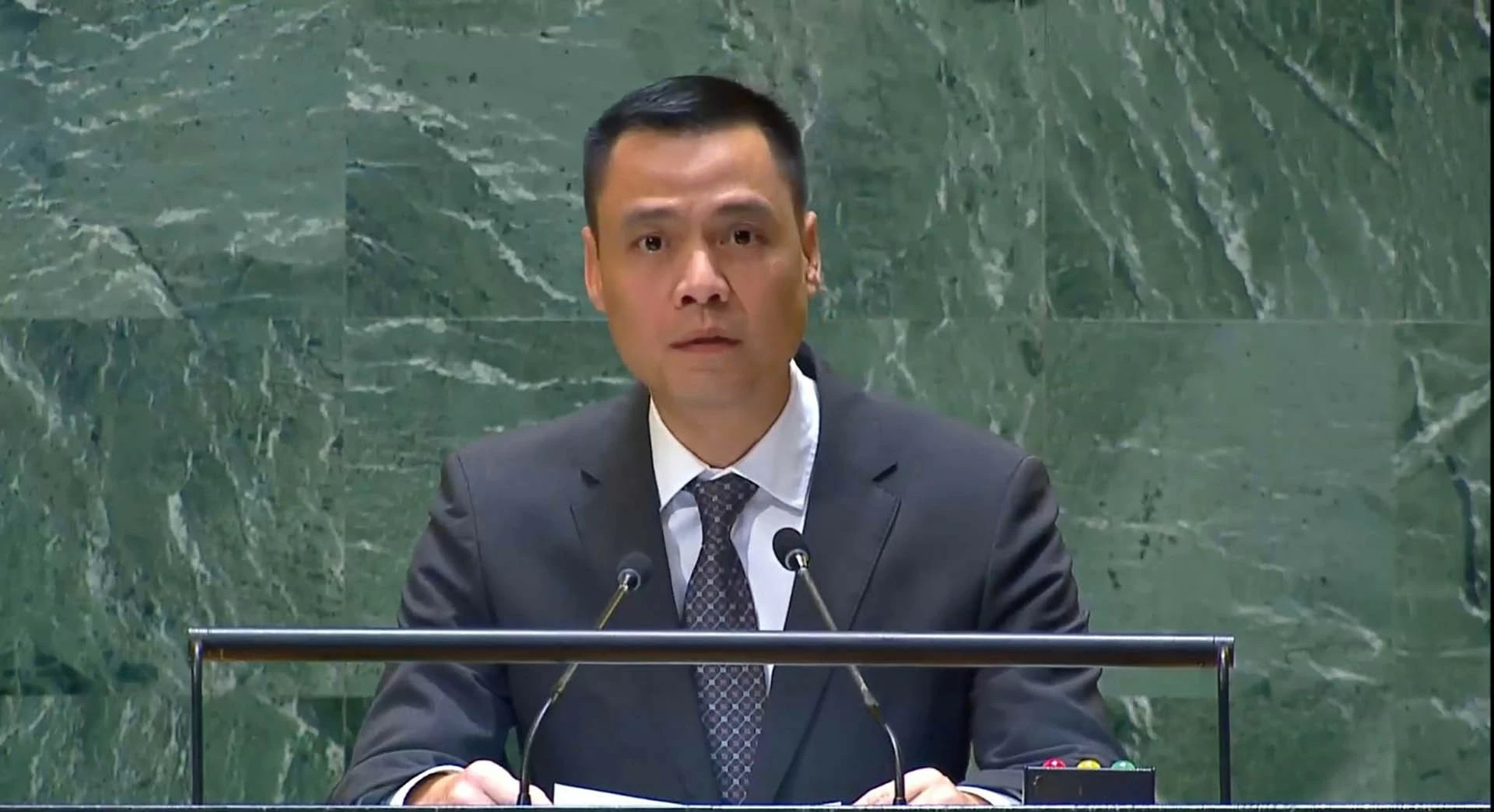 Việt Nam cùng cộng đồng quốc tế kêu gọi chấm dứt cấm vận đối với Cuba tại Đại hội đồng Liên hợp quốc Việt Nam cùng cộng đồng quốc tế kêu gọi chấm dứt cấm vận đối với Cuba tại Đại hội đồng Liên hợp quốc