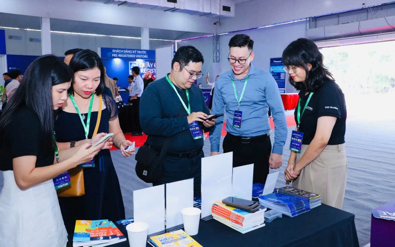 Tối ưu chi phí và nhân sự chất lượng cao ngành Blockchain, AI Blockchain và AI giúp doanh nghiệp tối ưu hóa quy trình và duy trì lợi thế cạnh tranh