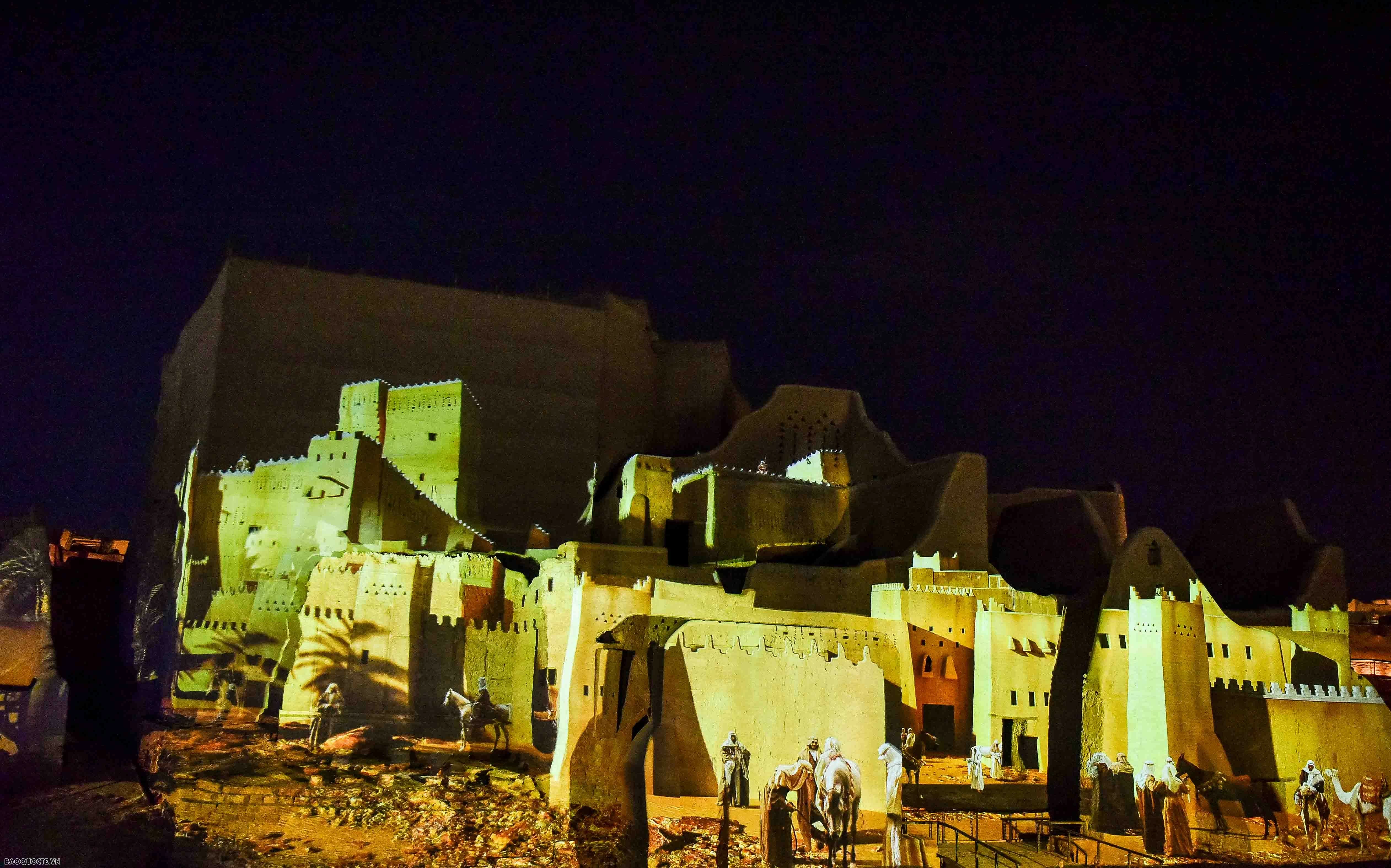 Phu nhân Thủ tướng Phạm Minh Chính tìm hiểu lịch sử, văn hoá UAE, Saudi Arabia và Qatar Phu nhân Thủ tướng Phạm Minh Chính tìm hiểu lịch sử, văn hóa UAE, Saudi Arabia và Qatar