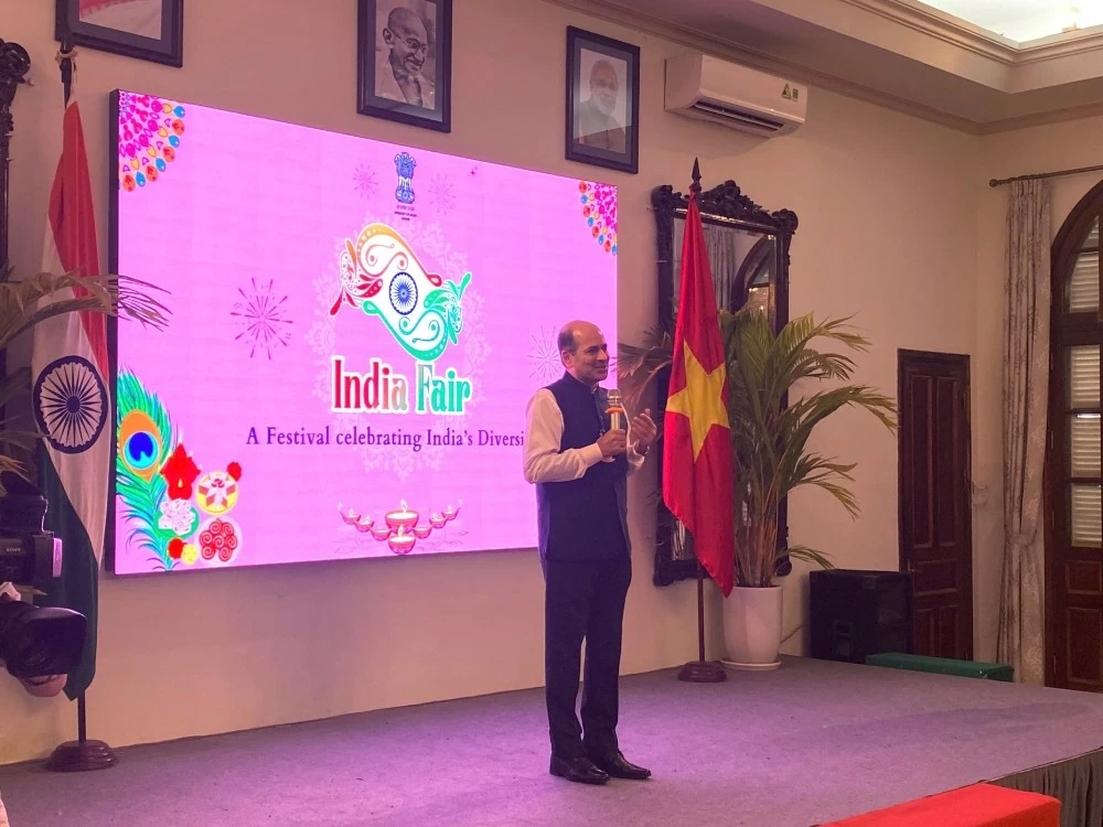 Từ sắc phục sari tới món cà ri: Trải nghiệm đất nước Ấn Độ thu nhỏ tại Việt Nam Từ sắc phục sari tới món cà ri: Trải nghiệm đất nước Ấn Độ thu nhỏ tại Việt Nam