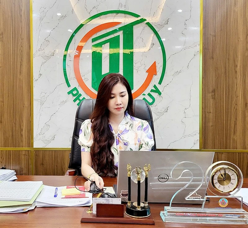 Doanh nhân Mai Phương nỗ lực từng ngày để tạo nên một sản phẩm chất lượng và sự tận tâm vì sức khỏe cộng đồng. Doanh nhân Mai Phương nỗ lực từng ngày để tạo nên một sản phẩm chất lượng và sự tận tâm vì sức khỏe cộng đồng.