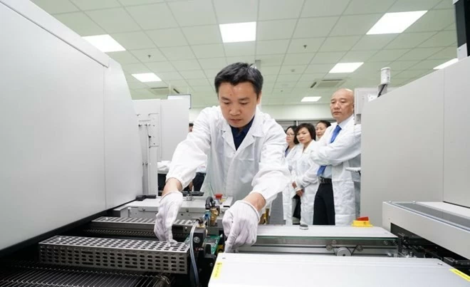 Hướng tới mục tiêu đào tạo 50-100 nghìn nhân lực chất lượng cao cho ngành chip, bán dẫn Nhiều giải pháp giải 'cơn khát' nhân lực chất lượng cao cho ngành chip, bán dẫn