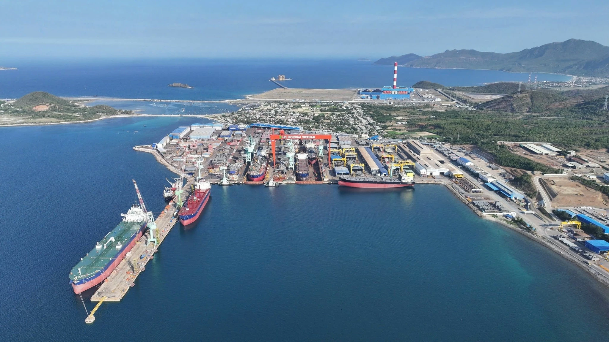 Công ty TNHH đóng tàu HD Huyndai Việt Nam Công ty TNHH đóng tàu HD Huyndai Việt Nam