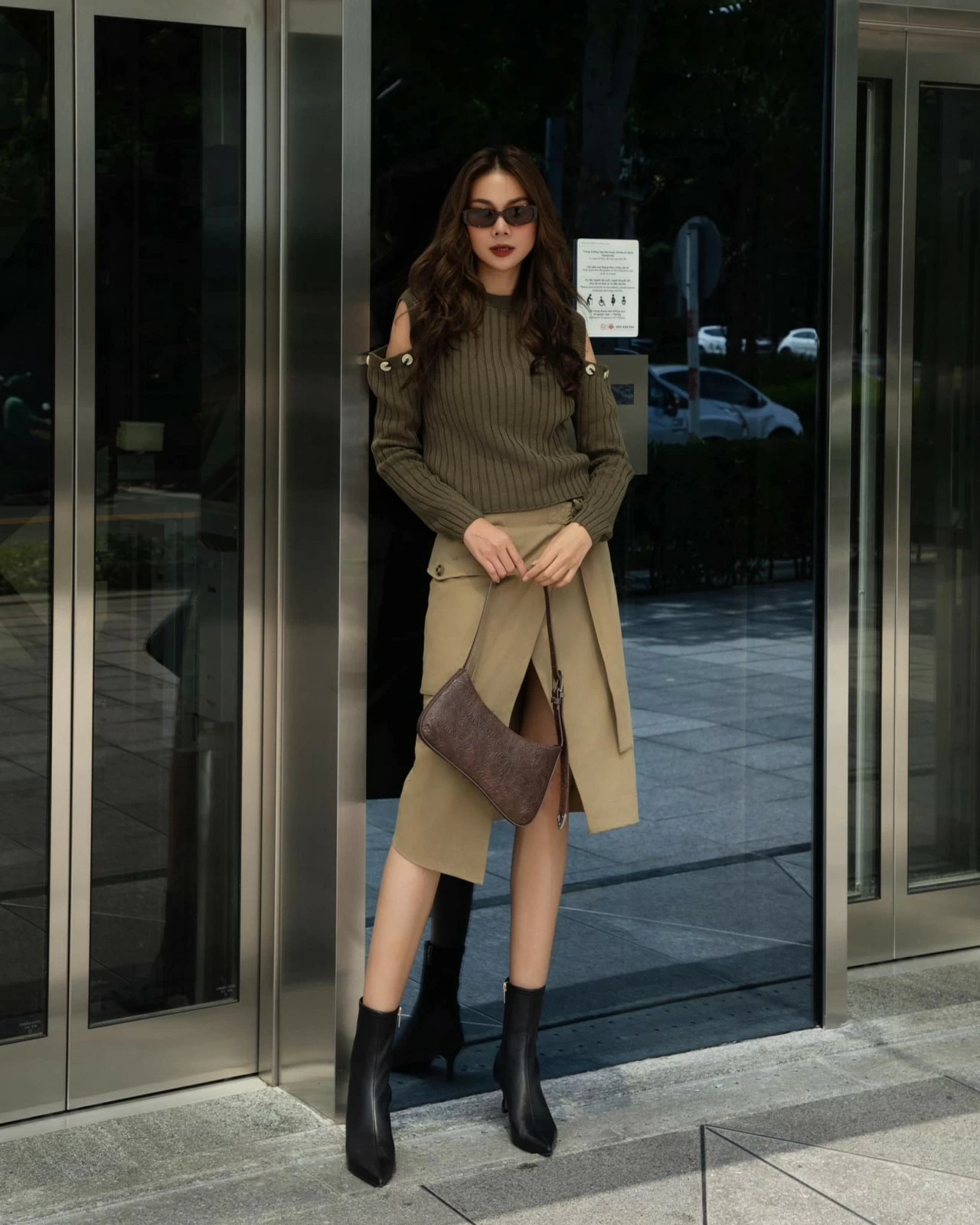 Siêu mẫu Thanh Hằng lên đồ cực chất Siêu mẫu Thanh Hằng lên đồ cực chất