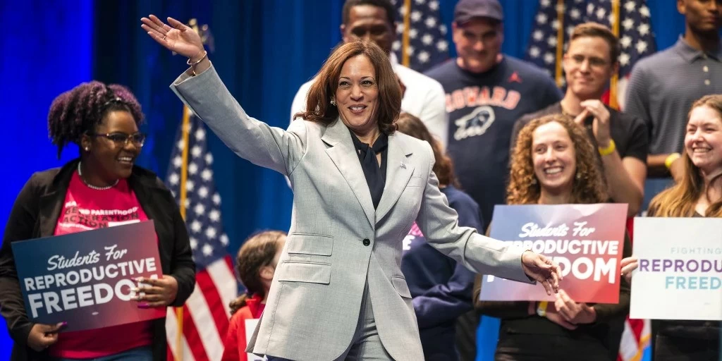 Cập nhật kết quả bầu cử Mỹ 2024: Chênh lệch không ngờ ở chiến địa, ông Trump mong sẽ có chiến thắng lớn, phe Dân chủ có kế hoạch quyết liệt Cập nhật kết quả bầu cử Mỹ 2024: Chênh lệch không ngờ ở chiến địa, ông Trump mong sẽ có chiến thắng lớn, phe Dân chủ có kế hoạch quyết liệt