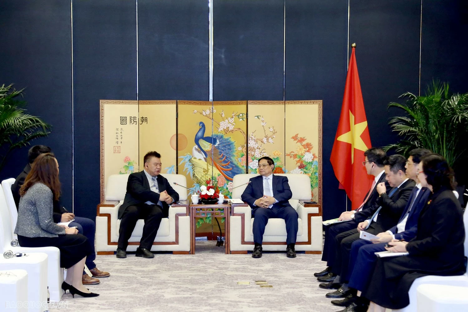 Thủ tướng Chính phủ Phạm Minh Chính tiếp Chủ tịch Công ty TNHH Trung tâm Thương mại và Đấu giá Hoa Quốc tế Côn Minh (KIFA) Thủ tướng Chính phủ Phạm Minh Chính tiếp Chủ tịch Công ty Trung tâm thương mại và đấu giá hoa quốc tế Côn Minh