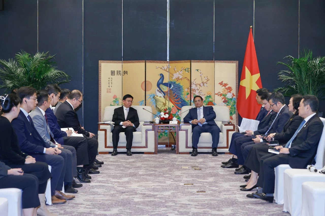 Thủ tướng Chính phủ Phạm Minh Chính tiếp Phó Tổng Giám đốc thường trực Tập đoàn Máy bay thương mại Trung Quốc (COMAC) Thủ tướng Chính phủ Phạm Minh Chính tiếp Phó Tổng Giám đốc thường trực Tập đoàn Máy bay thương mại Trung Quốc (COMAC)