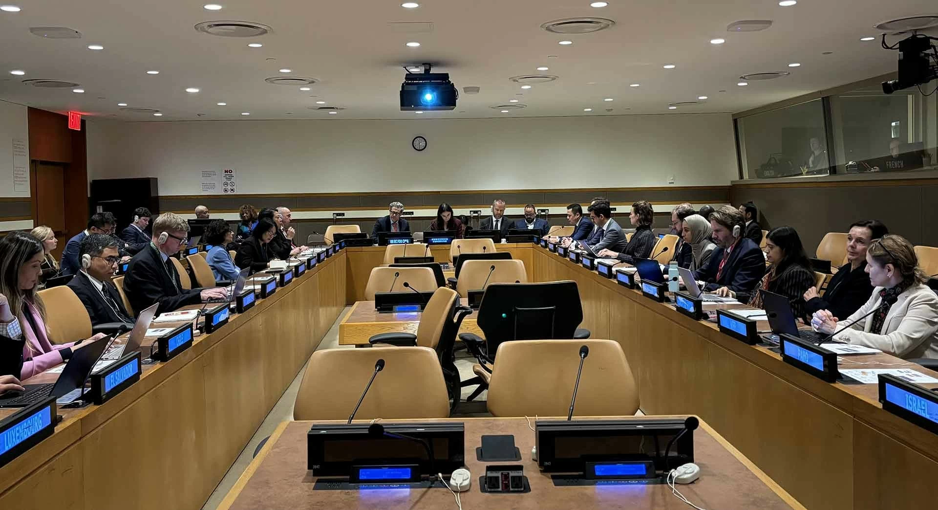 Việt Nam bày tỏ đoàn kết với Cuba khắc phục hậu quả cơn bão Oscar Việt Nam bày tỏ đoàn kết với Cuba khắc phục hậu quả cơn bão Oscar