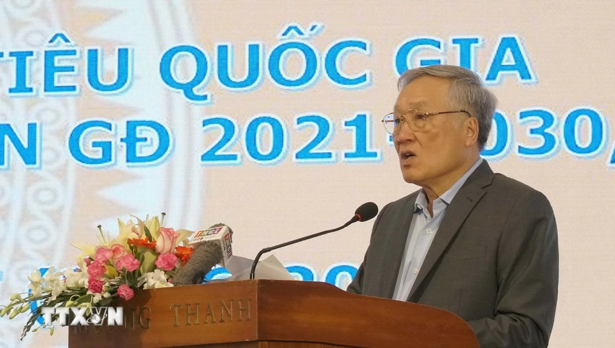 Ủy viên Bộ Chính trị, Bí thư Trung ương Đảng, Phó Thủ tướng Thường trực Nguyễn Hòa Bình, Trưởng ban Chỉ đạo Trung ương các Chương trình mục tiêu quốc gia giai đoạn 2021-2025 phát biểu tại Hội nghi. (Ảnh: Hoài Nam/TTXVN) Ủy viên Bộ Chính trị, Bí thư Trung ương Đảng, Phó Thủ tướng Thường trực Nguyễn Hòa Bình, Trưởng ban Chỉ đạo Trung ương các Chương trình mục tiêu quốc gia giai đoạn 2021-2025 phát biểu tại Hội nghi. (Ảnh: Hoài Nam/TTXVN)