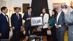 Chủ tịch nước Lương Cường thăm gia đình cố Tổng thống Chile Salvador Allende