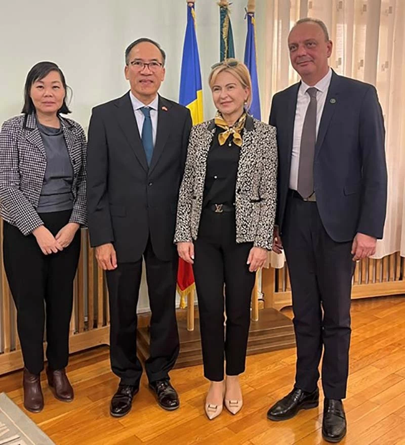 Tăng cường hợp tác sâu rộng Việt Nam và Iasi, Romania Tăng cường hợp tác sâu rộng Việt Nam và Iasi, Romania