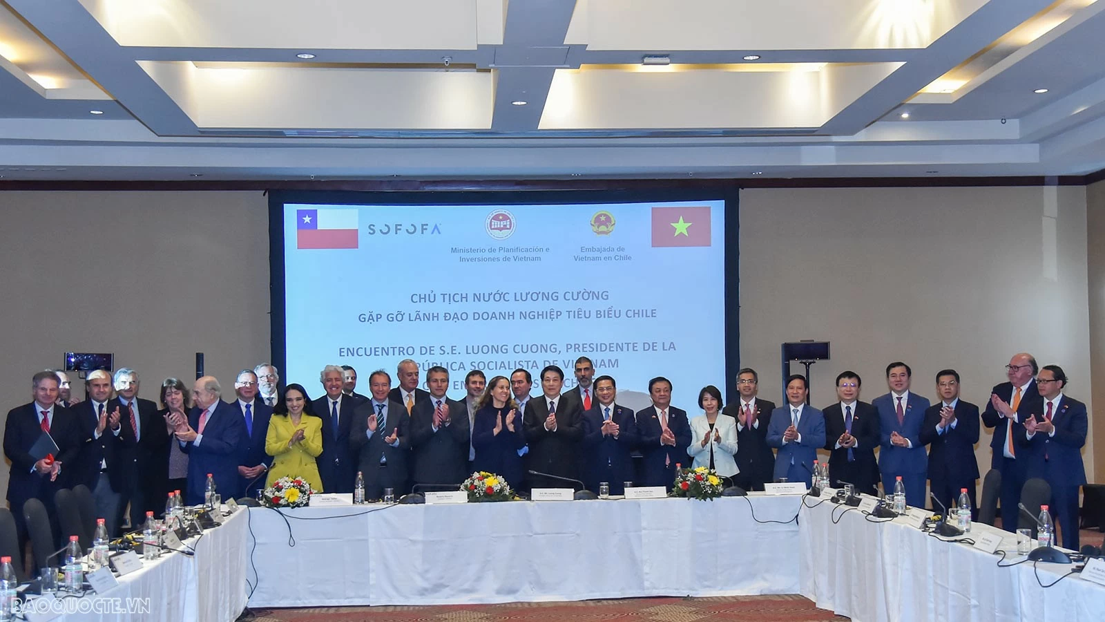 Chủ tịch nước Lương Cường đề nghị các nhà đầu tư Chile nghiên cứu, mở rộng hợp tác đầu tư sang Việt Nam Chủ tịch nước Lương Cường đề nghị các nhà đầu tư Chile nghiên cứu, mở rộng hợp tác đầu tư sang Việt Nam