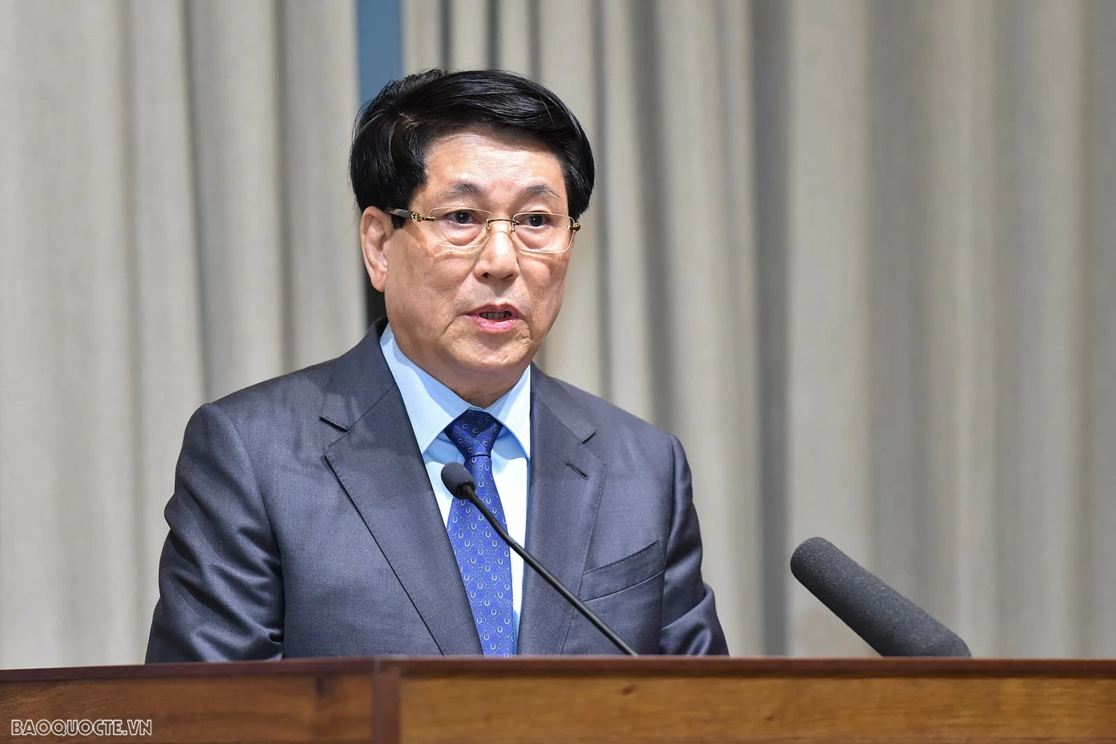 Chủ tịch nước Lương Cường trao đổi với các giảng viên, sinh viên Đại học Chile Chủ tịch nước Lương Cường trao đổi với các giảng viên, sinh viên Đại học Chile