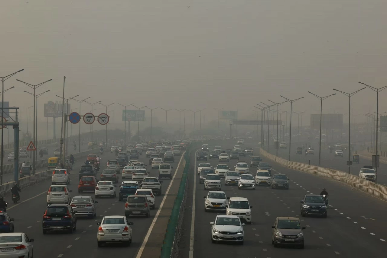 Ấn Độ: Thủ đô Delhi mờ mịt do ô nhiễm không khí nghiêm trọng Ấn Độ: Thủ đô Delhi mờ mịt do ô nhiễm không khí nghiêm trọng