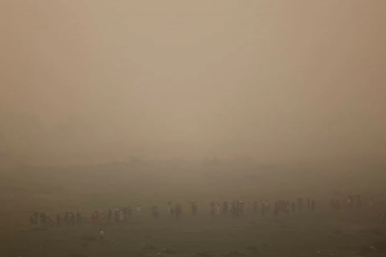 Ấn Độ: Thủ đô Delhi mờ mịt do ô nhiễm không khí nghiêm trọng Ấn Độ: Thủ đô Delhi mờ mịt do ô nhiễm không khí nghiêm trọng