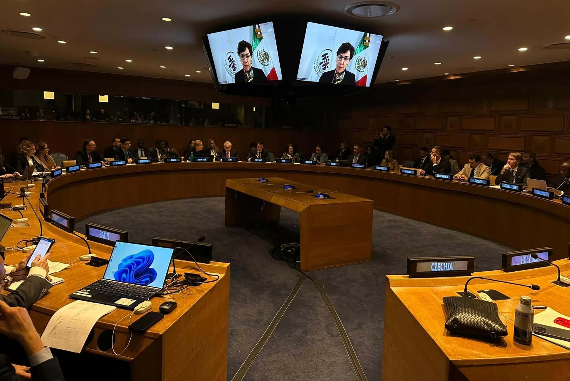 Việt Nam và ASEAN ủng hộ tăng cường hợp tác quốc tế phòng chống tội phạm xuyên quốc gia Việt Nam và ASEAN ủng hộ tăng cường hợp tác quốc tế phòng chống tội phạm xuyên quốc gia