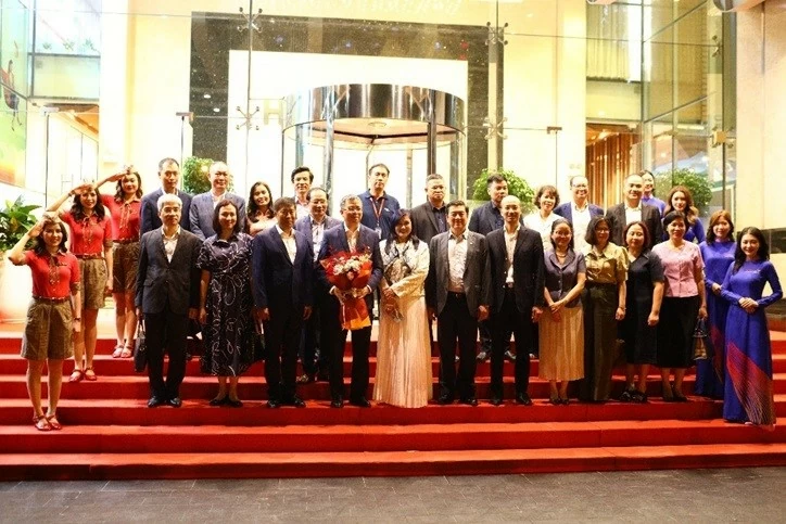 Doanh nghiệp, Hiệp hội 'đặt hàng' cơ quan đại diện Việt Nam tại nước ngoài Doanh nghiệp, Hiệp hội 'đặt hàng' cơ quan đại diện Việt Nam tại nước ngoài