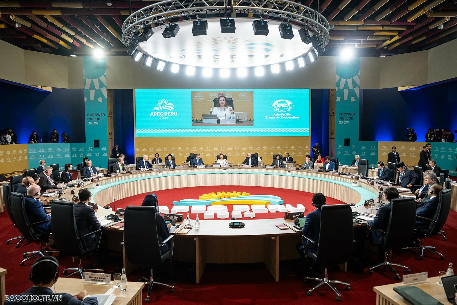 APEC 2024: Chủ tịch nước đề xuất 3 nguyên tắc và 4 giải pháp chính để xây dựng các liên kết kinh tế khu vực hiệu quả APEC 2024: Chủ tịch nước đề xuất 3 nguyên tắc và 4 giải pháp chính để xây dựng các liên kết kinh tế khu vực hiệu quả