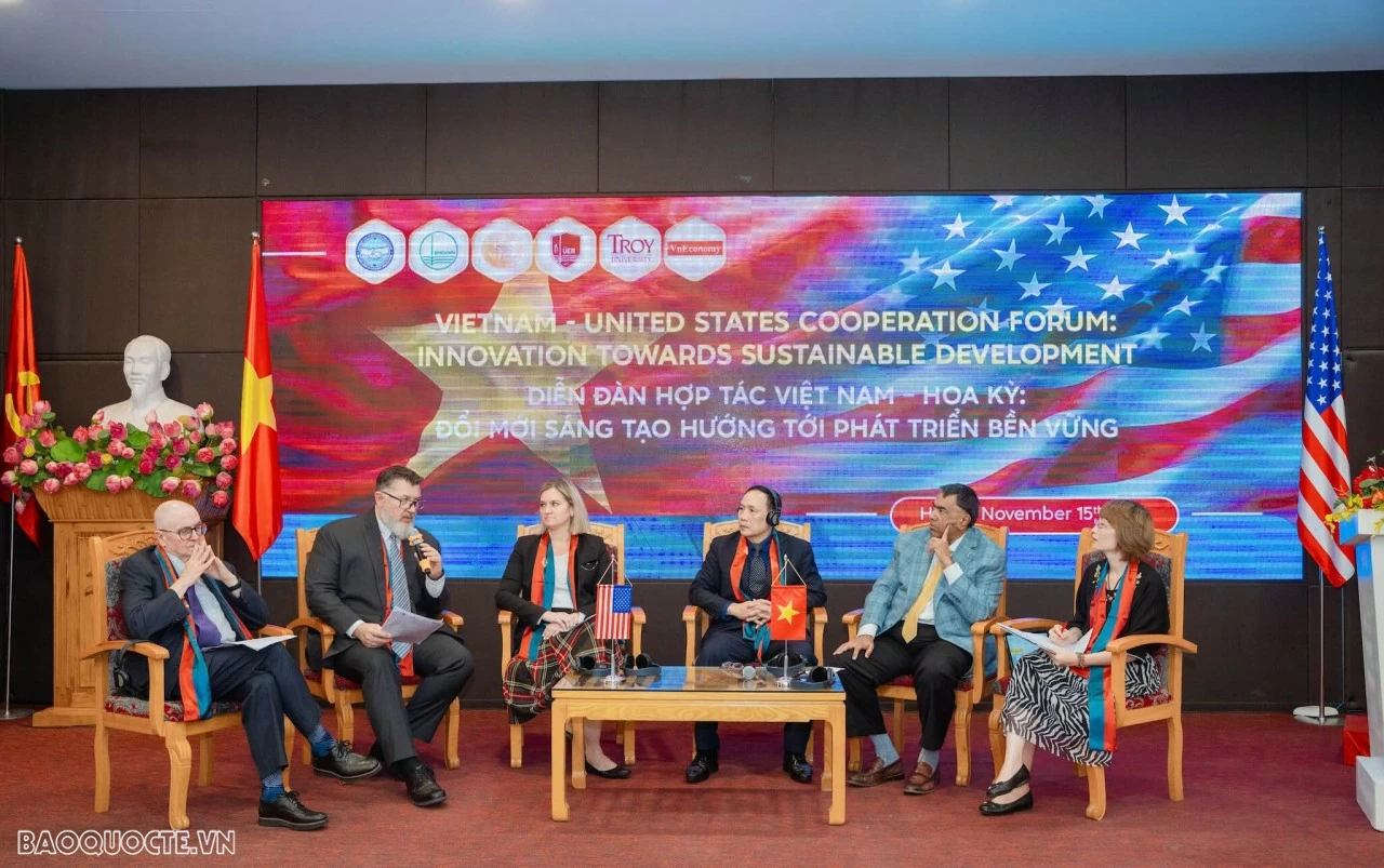 Nhìn lại một năm đánh dấu kỷ nguyên hợp tác mới Việt Nam - Hoa Kỳ Nhìn lại một năm đánh dấu kỷ nguyên hợp tác mới Việt Nam - Hoa Kỳ