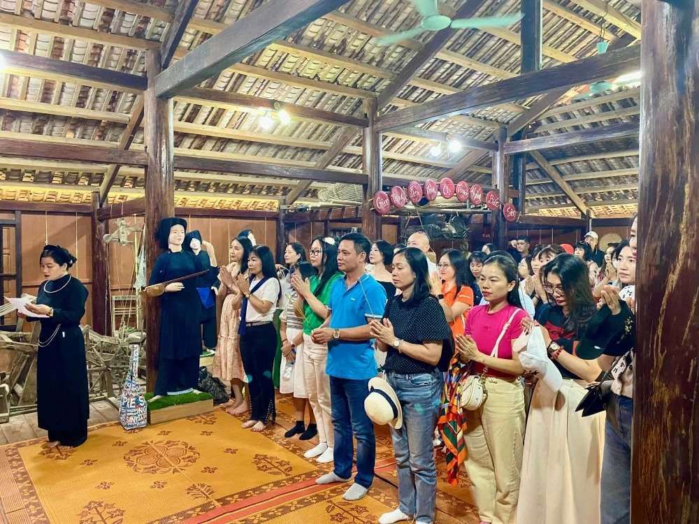 Cục Phục vụ Ngoại giao đoàn đồng hành cùng người lao động Việt Nam Cục Phục vụ Ngoại giao đoàn đồng hành cùng người lao động Việt Nam